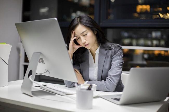 媒体密集发声！打工人要坚守说“不”的权利