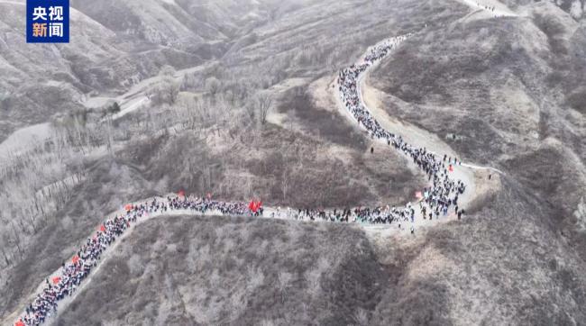 “行走的思政课”如何刷屏全网 31年徒步祭英烈