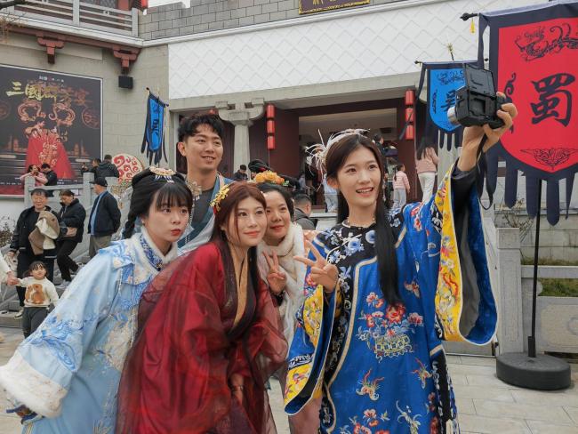 文旅共绘诗与远方新画卷 非遗激活春日文旅