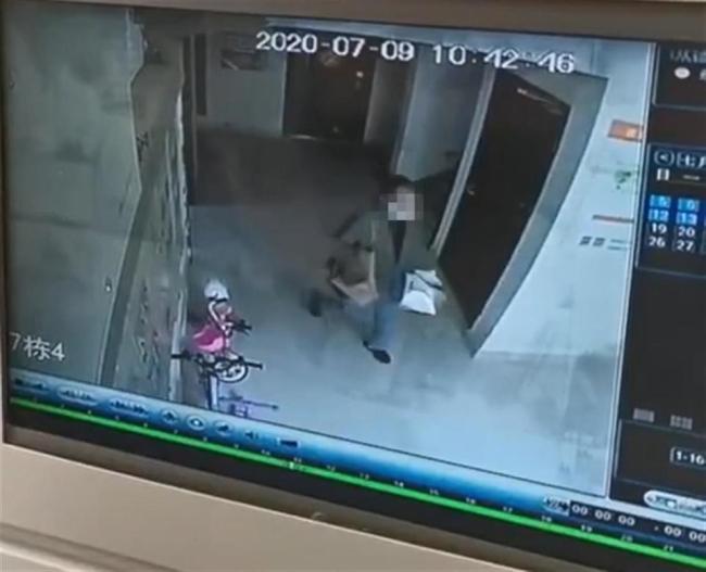 南京被害女大学生父亲现状 坚强面对余生