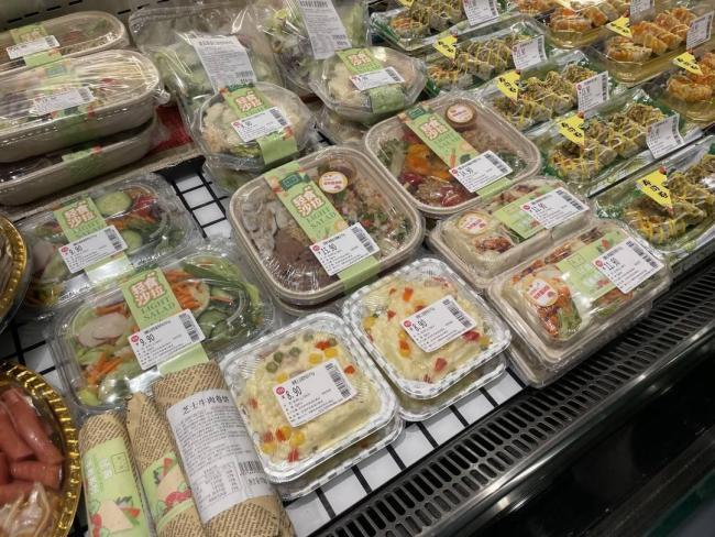 四川一超市上演现实版《西虹市首富》 减肥换牛肉小龙虾