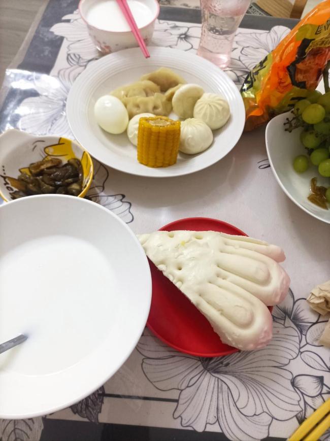 被河南财大养生馒头香到了 高校爆款碳水的秘密