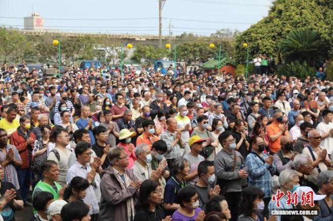 台湾叶五美公祖塔前千人祭祖 客家三献礼追念祖先