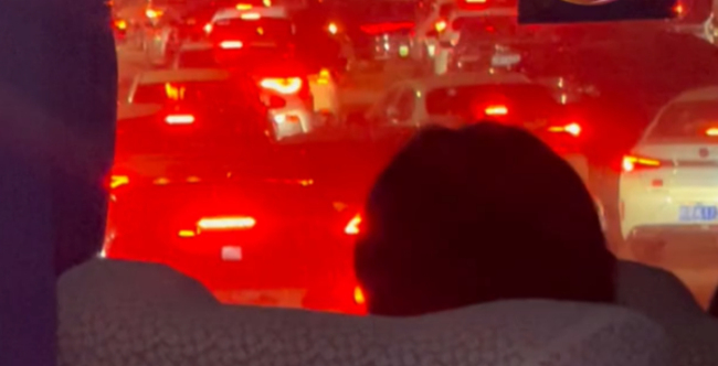 男子回家3小时车程变15小时