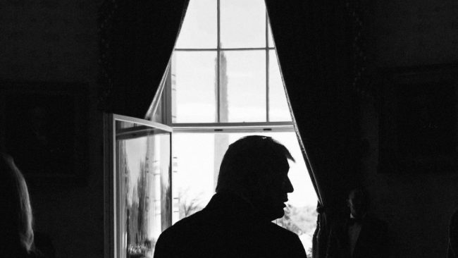 大西洋月刊：当特朗普感到走投无路时会发生什么