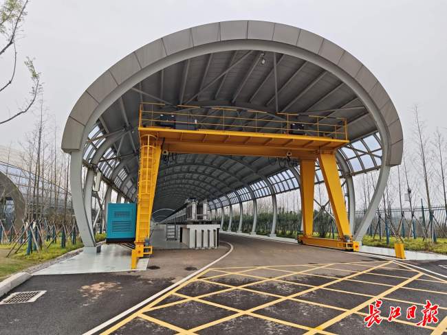 “超级厂房”装下世界最快科学装置 国之重器的家