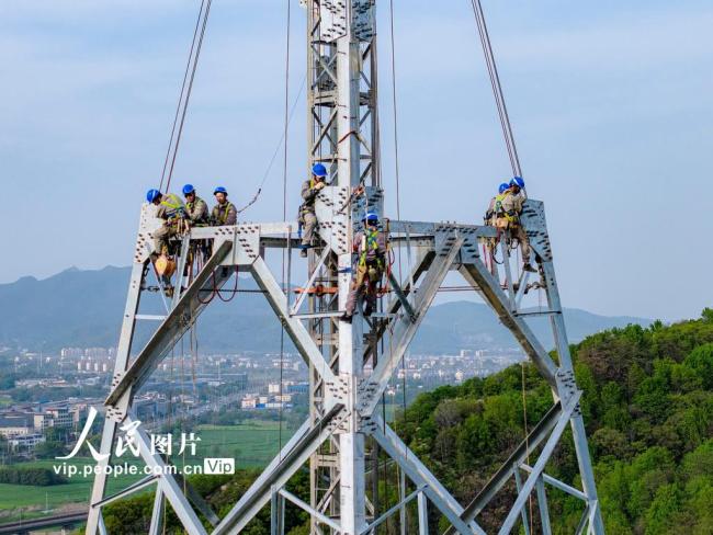 安徽芜湖：“西电东送”输电工程加紧建设