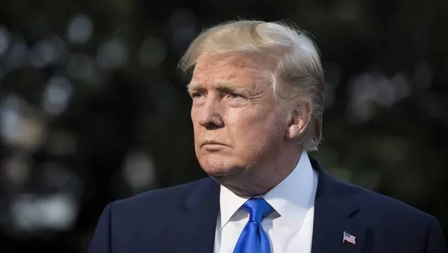 特朗普到底是总统还是操盘手？权力与财富的双重游戏