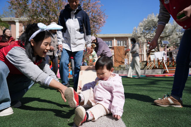 扩能提质 中国服务业发展乘势而上