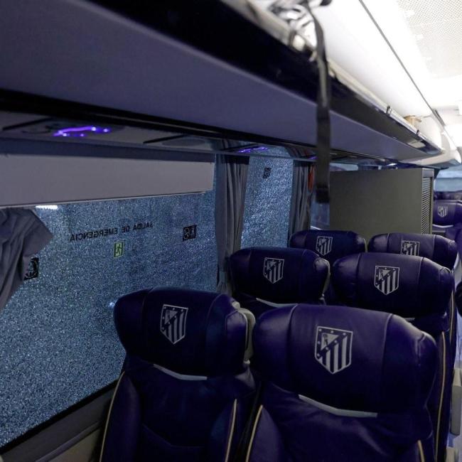 马竞晒大巴被砸照片并圈NASA