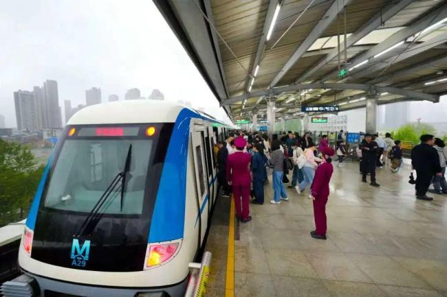 4月武汉为什么会出现冰雹 突发强对流天气揭秘