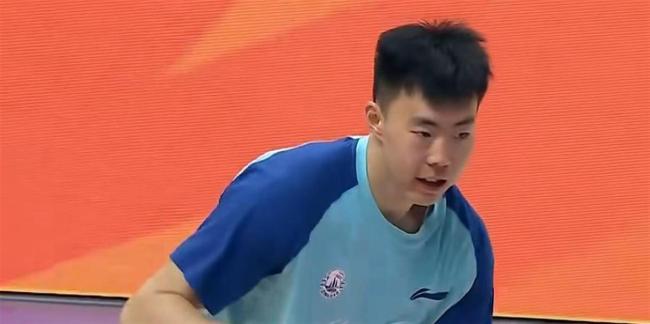 辽宁双加时惜败青岛无缘锁定季后赛 赵继伟14+8+9米奇30+22+6 鄢手骐低迷成焦点