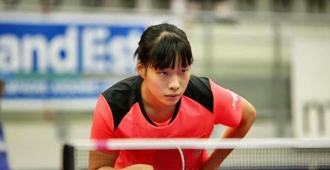 石洵瑶韩菲儿回应女双夺冠 逆转胜利振奋人心