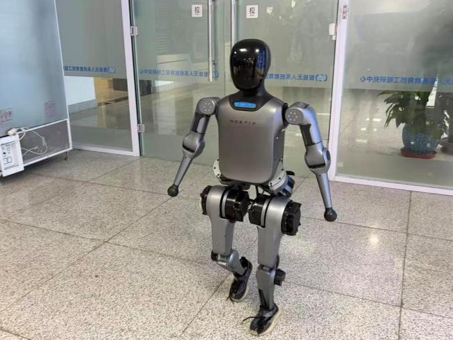 2026人形机器人半马 山东企业与高校首秀