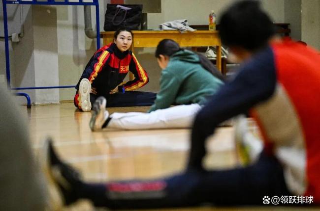 袁心玥新学期在南开大学开设排球课 重返国家队基本已无可能 转型体育教师传播女排精神