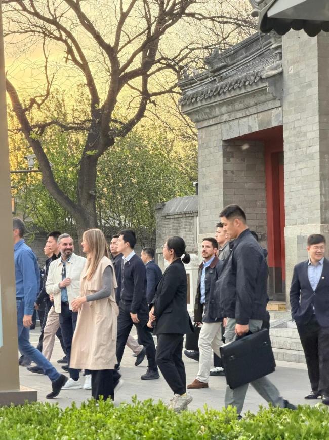 西班牙首相夫妇的北京行程 鼓楼偶遇记