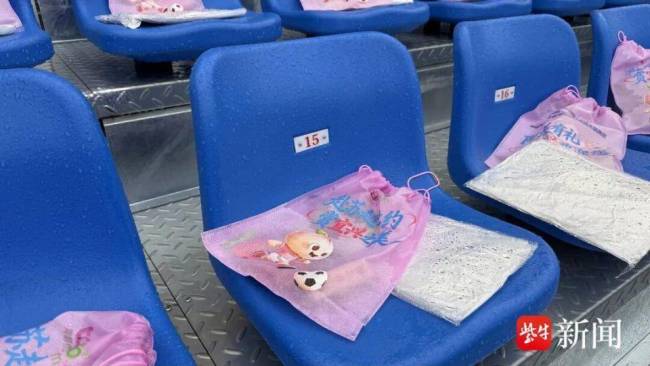 媒体：无锡踢出一座城的自信与从容 赢下比赛更赢人心