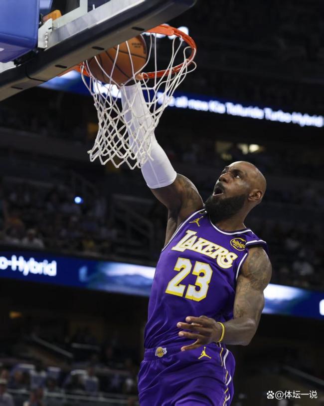 詹姆斯18分湖人大胜爵士！53胜29负收官 排名西部第四首轮战火箭 湖人强势收官锁定第四