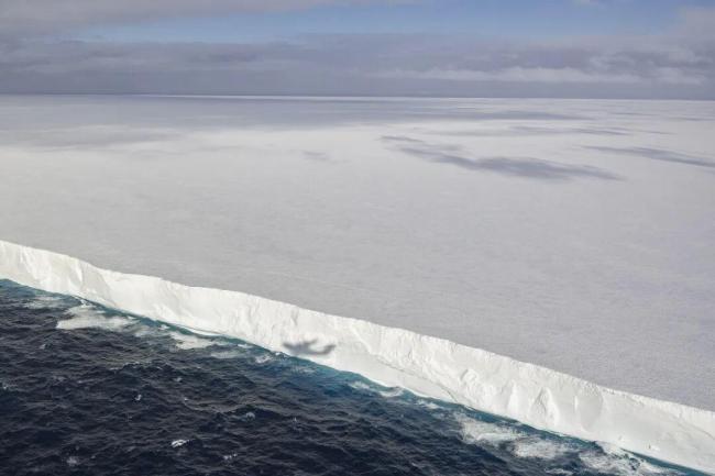 气候变暖 全球“冰山之王”没了 加速消融引发连锁反应