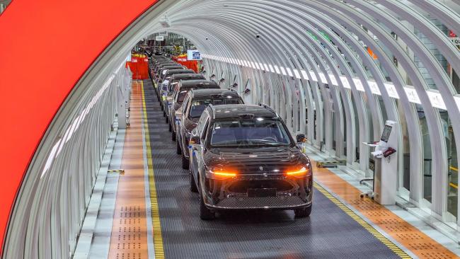 向着制造强国加速迈进