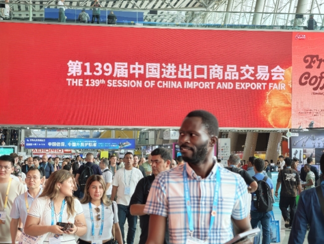 广交会境外客商问价无人机