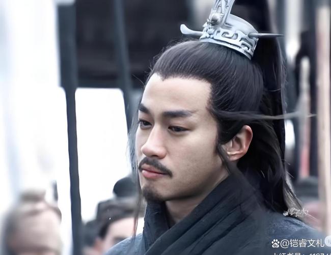 何润东手持方天画戟扮项羽超燃巡场