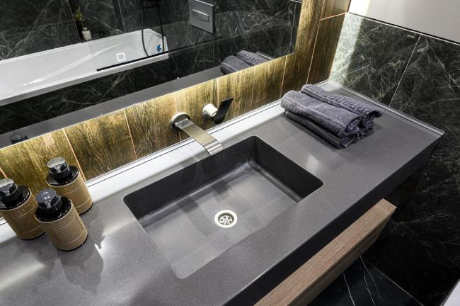 高端酒店减塑困局：禁不掉“六小件”