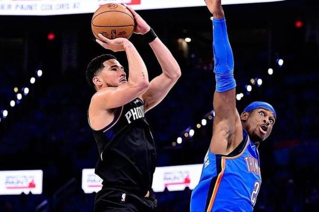 亚历山大17罚发酵 遭怒喷不配MVP 争议判罚引众怒