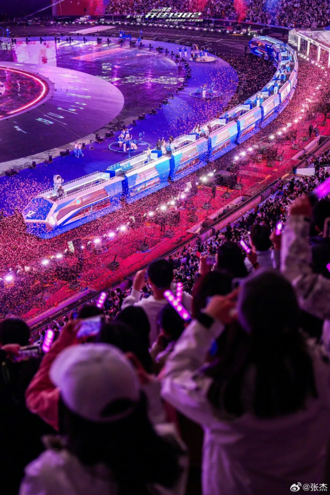 张杰16场鸟巢演唱会收官发文 斗转星移的硬核浪漫