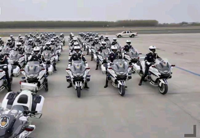 沈阳铁骑合练上千次只为英雄回家路 最高礼仪迎忠魂