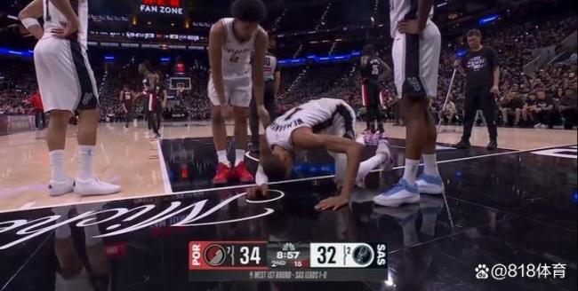 文班亚马脑震荡退赛预计缺阵一周 面部撞击地板引发关注