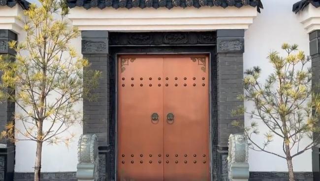 一地惊现200万豪华住宅式墓地 生态园变墓地引发争议