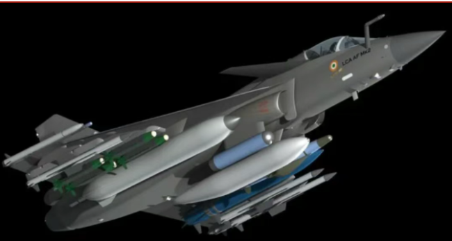 印度最强“光辉”战机计划今年首飞 迈向四代半水平