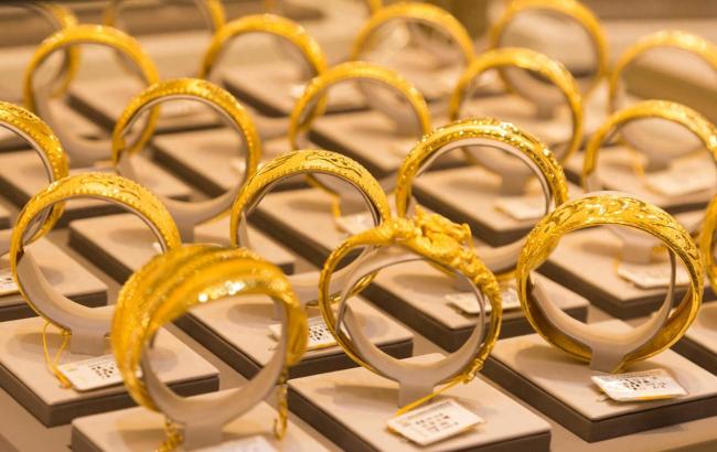 黄金价格跌跌不休