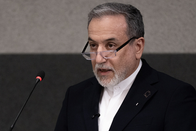 伊朗外长呼吁建立“不受美国干预”的集体安全机制 减少地区动荡