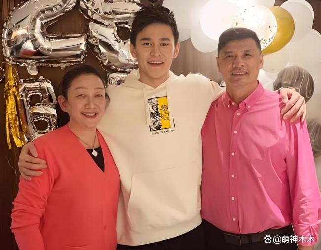 孙杨母子 镜像共生 风波再起引发热议