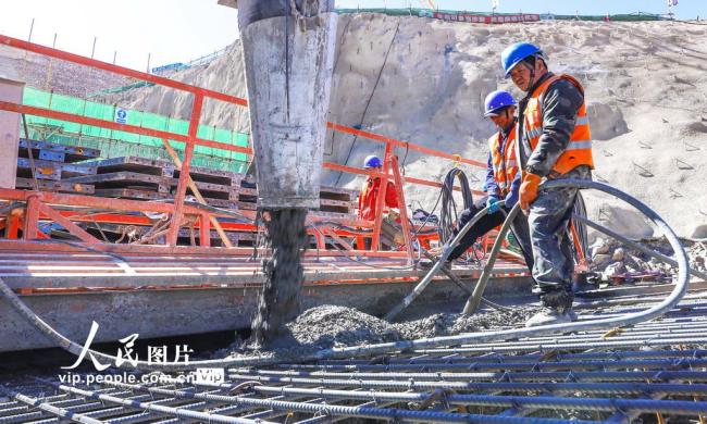 甘肅張掖：堅(jiān)守建設(shè)一線