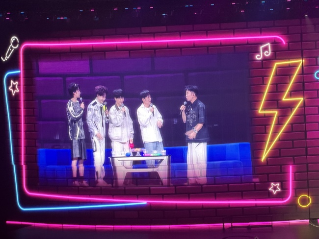 谢娜请儿时偶像林志颖当嘉宾 演唱会星光熠熠