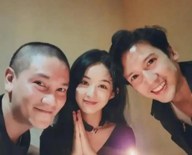 赵丽颖出道二十周年影像 兄妹情深温暖人心