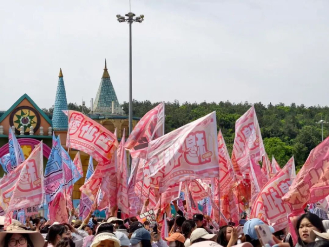 艺人赚翻，主办赔惨，乐迷不买账：谁能撑过这轮音乐节大清洗？市场回归理性