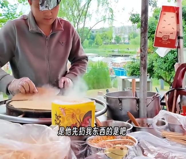 煎饼摊位之争后大哥说有网友来道歉 真相大白反转剧
