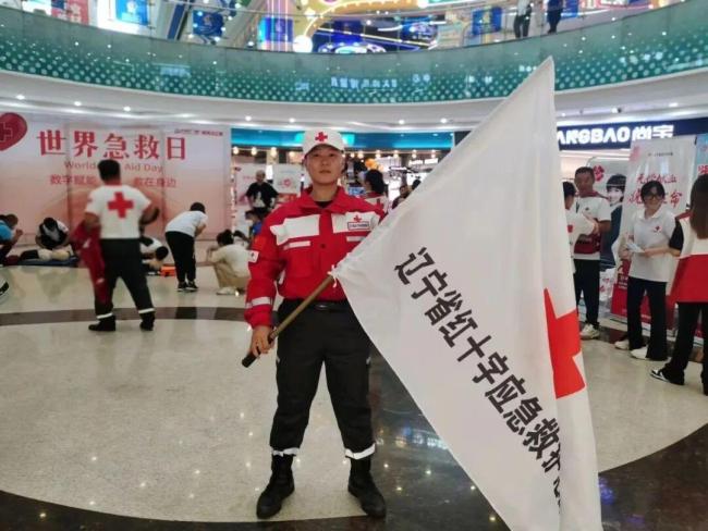 坠江的26岁专硕医学生 英勇救人牺牲