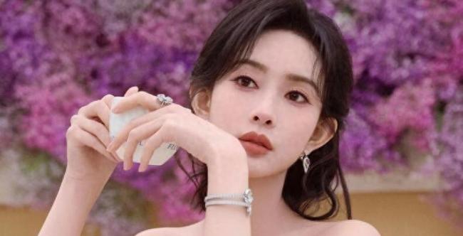 孟子义一手抓绳一手护着白鹿 默契配合打破不和传闻