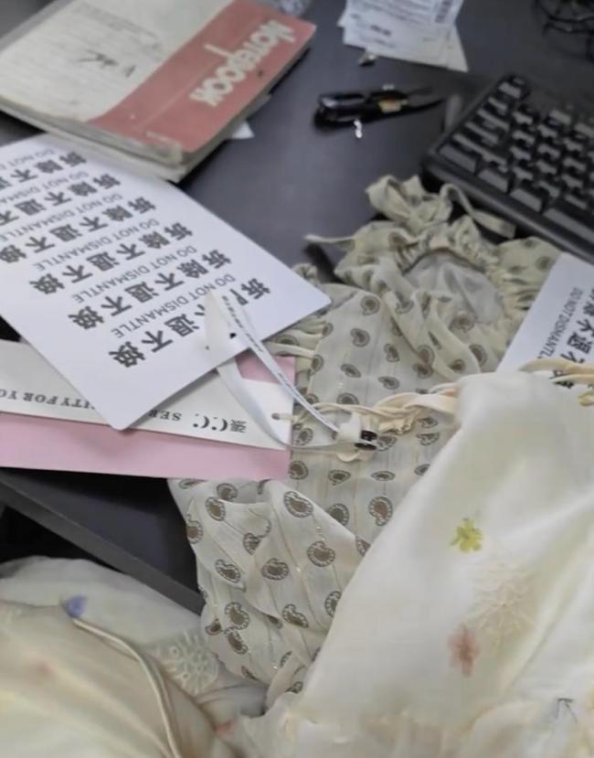 顾客五一买24件衣服全退 商家损失58元运费