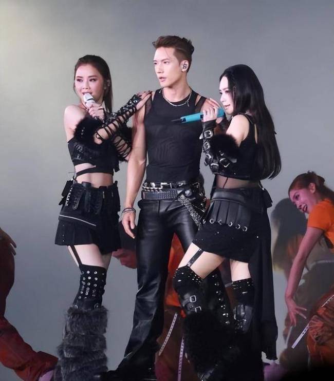 英皇25周年庆容祖儿出场引爆全场 星光妍丽音乐盛宴
