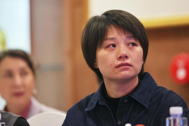 三位烈士母亲在北京相聚 致敬英烈家国大爱