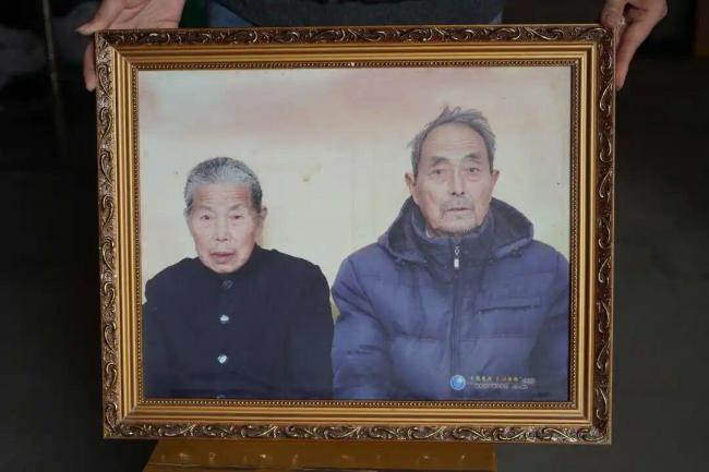 96岁老夫妻分享长寿密码