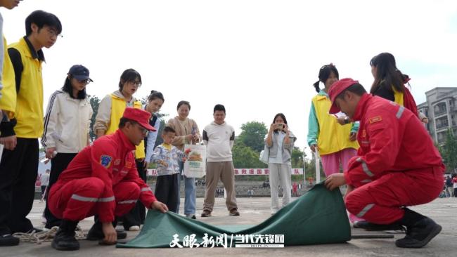 一场零距离的防灾减灾沉浸式体验 多元互动提升自救技能