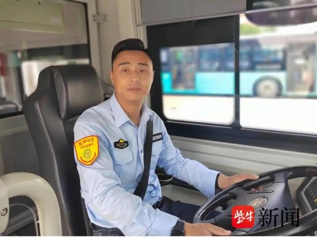 市民勇救4名落水者后遭拉黑 救人者淡然面对
