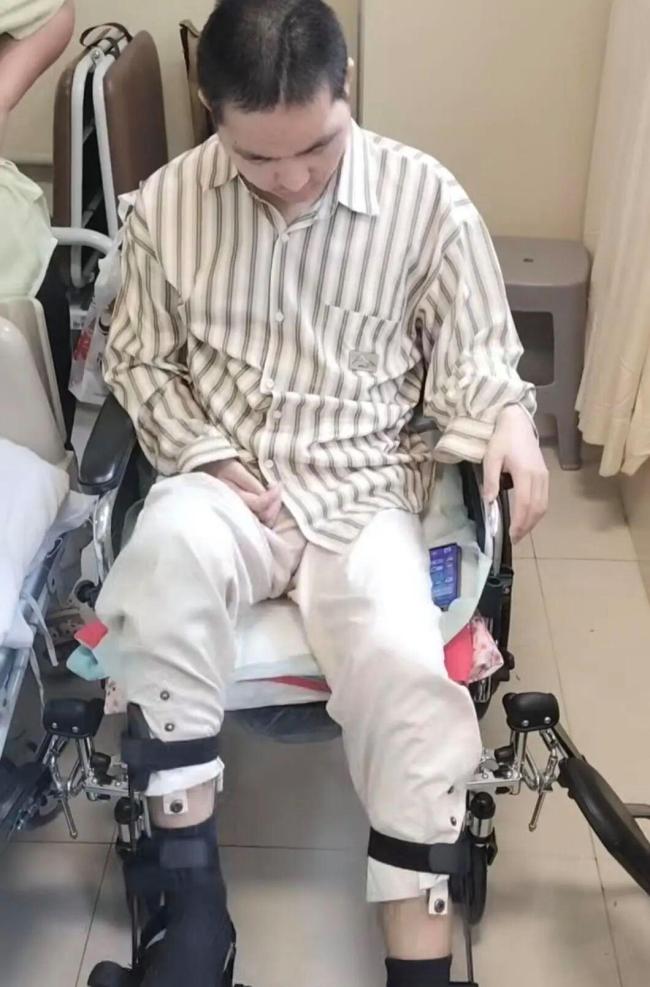 16岁少年无证驾驶撞倒23岁研究生 两个家庭的悲剧